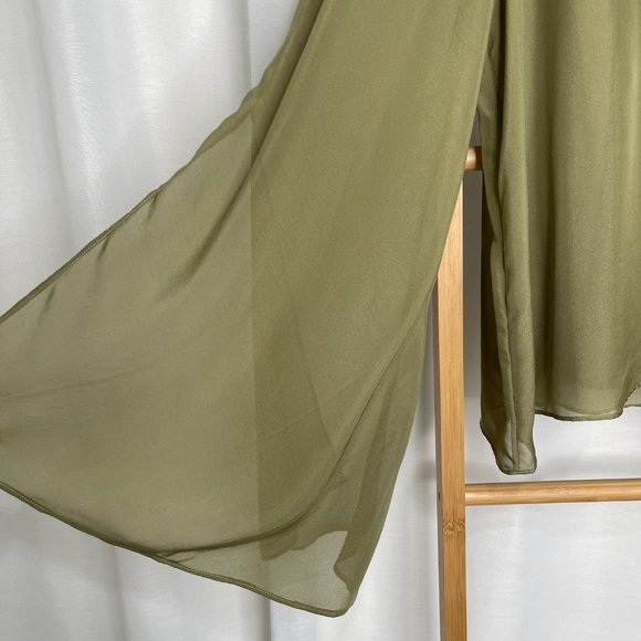 SOLD Camilla and Marc Sage Green Silk Essie Top Blouse Size 14 - Picture 10 of 14